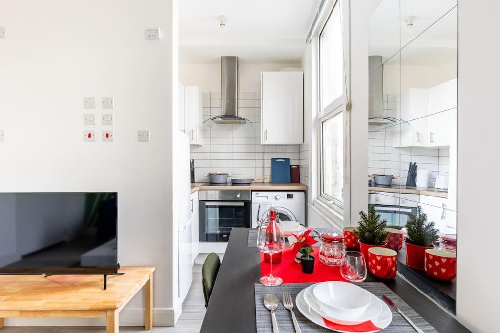 Parkside Stay North London - Victoria Line Buitenkant foto