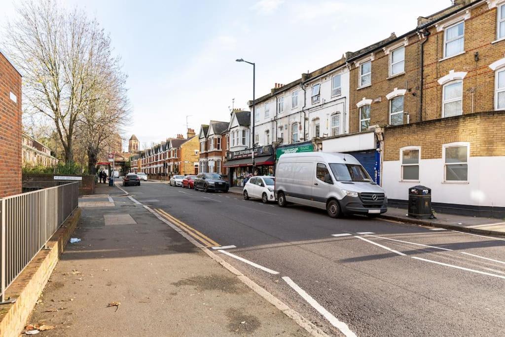Parkside Stay North London - Victoria Line Buitenkant foto